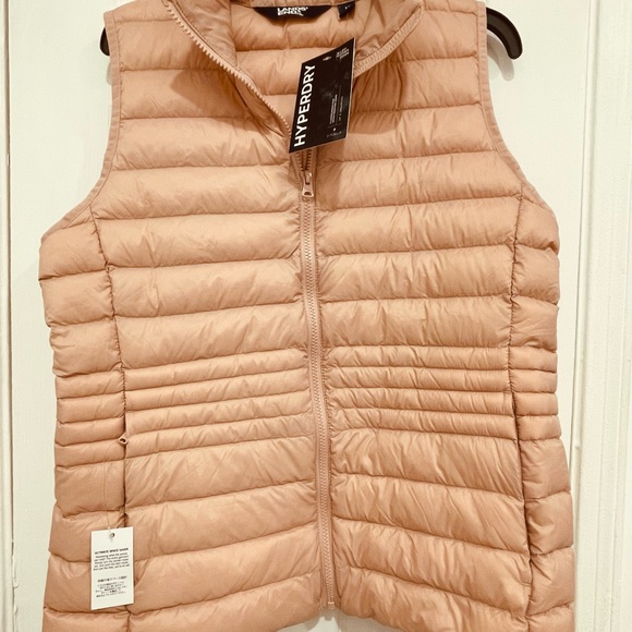 Lands' End light pink Puffer vest Size M - NWT - Picture 3 of 4